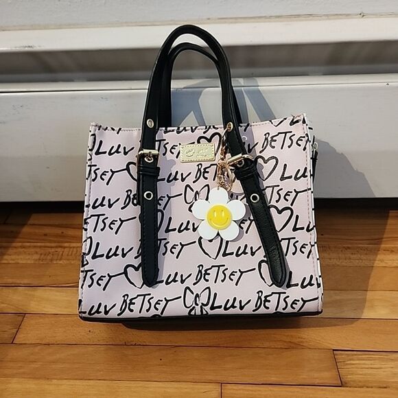 Betsey Johnson Handbags - Betsey Johnson Pink handbag easter spring purse Flower Floral White Black LUV